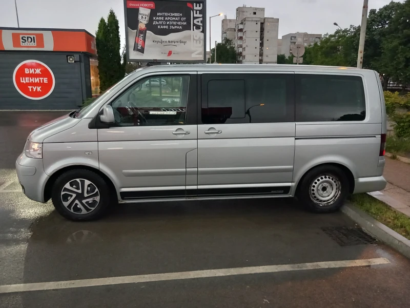 VW Multivan 2.5TDI, снимка 5 - Бусове и автобуси - 48033759