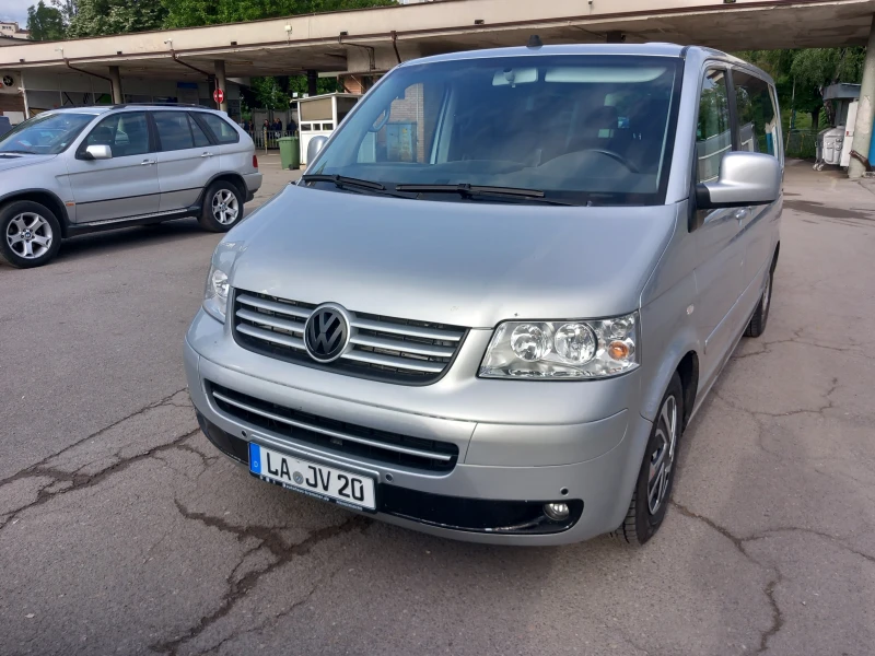 VW Multivan 2.5TDI, снимка 1 - Бусове и автобуси - 48033759