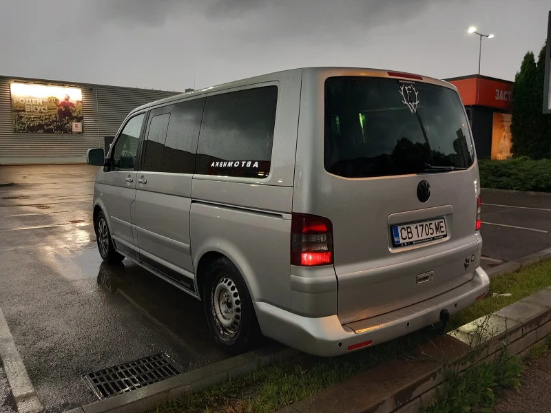 VW Multivan 2.5TDI, снимка 2 - Бусове и автобуси - 48033759