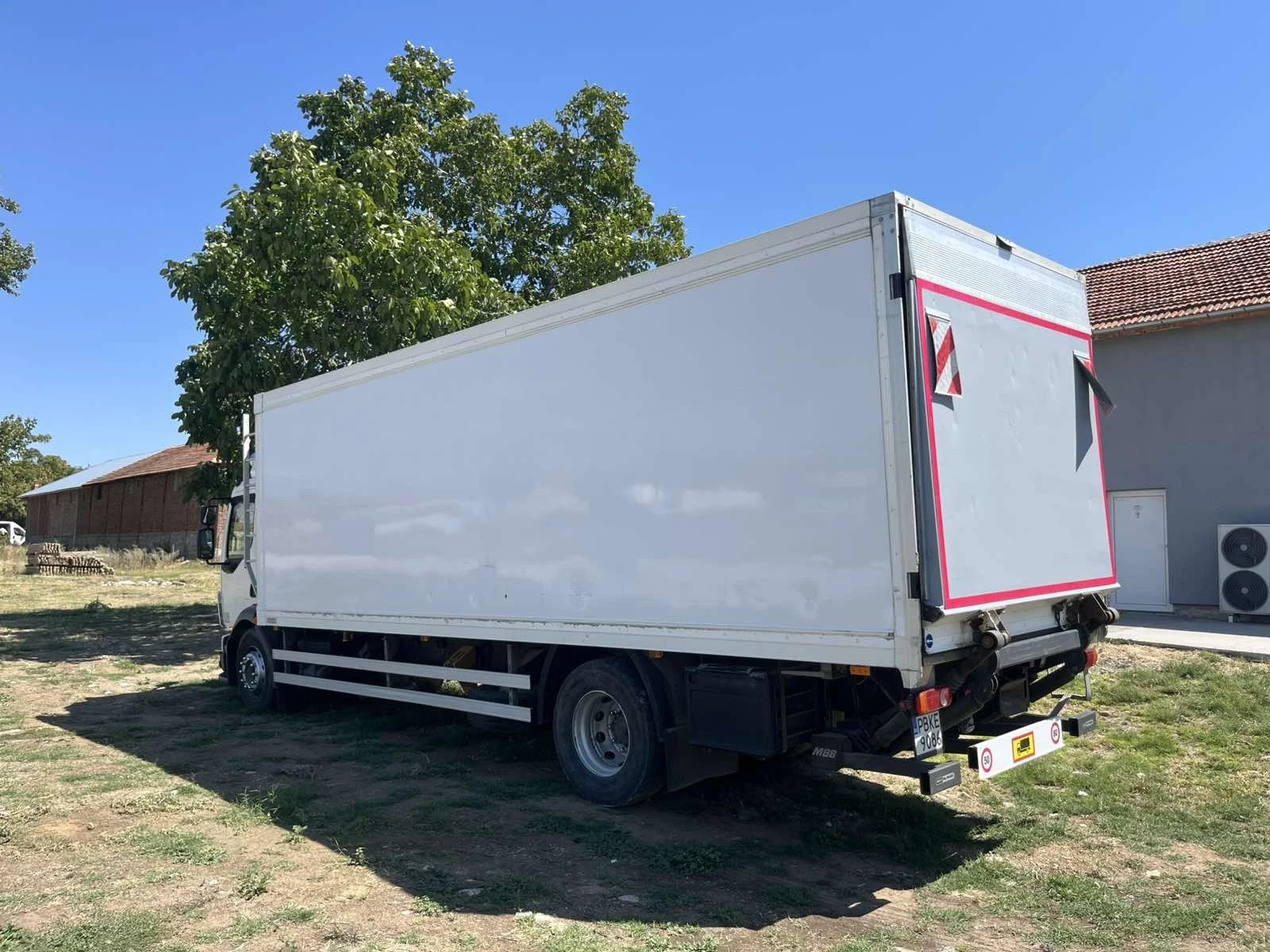 Volvo Fl 260, , хладилен, , фротком, , регистриран, , борд,, снимка 4 - Камиони - 54151422