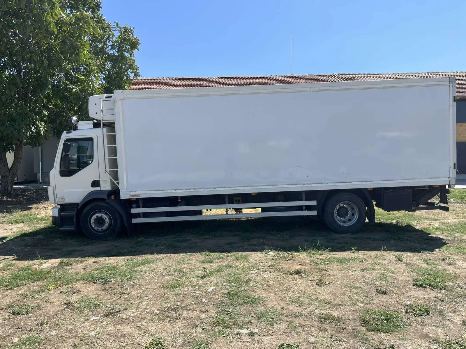 Volvo Fl 260, , хладилен, , фротком, , регистриран, , борд,, снимка 3 - Камиони - 54151422