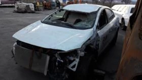 Renault Fluence 1.5DCI-НА ЧАСТИ, снимка 7