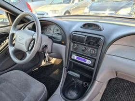 Ford Mustang 3.8  КАБРИО, снимка 13