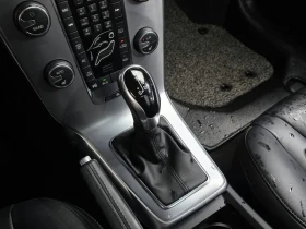Volvo V40 2ND GENERATION, снимка 9