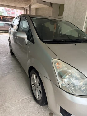 Обява за продажба на Toyota Corolla verso 2.2 D4D  ~6 699 лв. - изображение 1