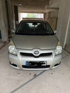 Обява за продажба на Toyota Corolla verso 2.2 D4D  ~6 699 лв. - изображение 1
