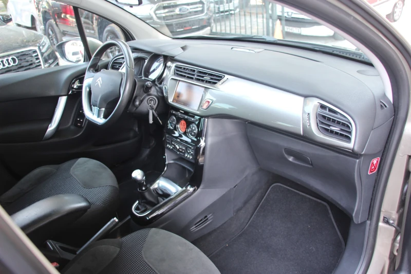 Citroen C3 1.4i  EXCLUSIVE NAVI , снимка 10 - Автомобили и джипове - 47450462