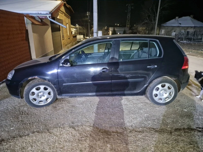 VW Golf 1.6, снимка 2 - Автомобили и джипове - 49300453