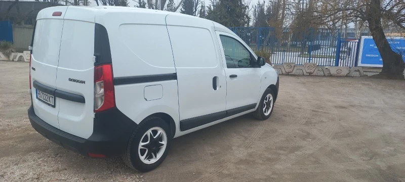 Dacia Dokker, снимка 3 - Автомобили и джипове - 49325772