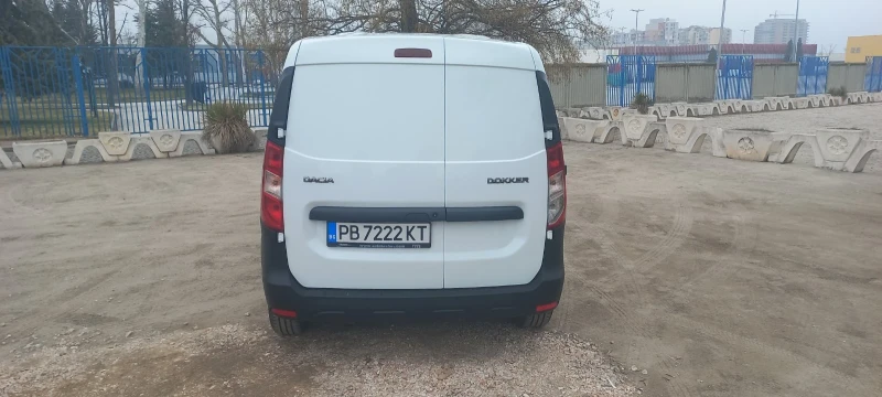 Dacia Dokker, снимка 8 - Автомобили и джипове - 49325772