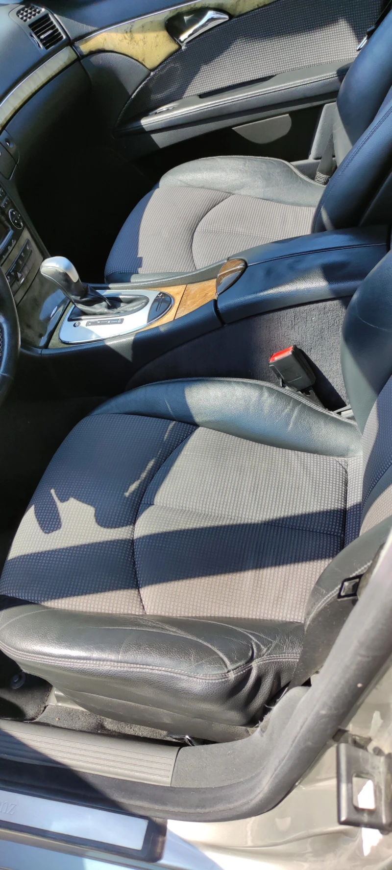 Mercedes-Benz E 240, снимка 10 - Автомобили и джипове - 52448434