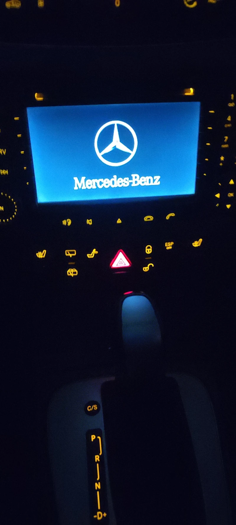 Mercedes-Benz E 240, снимка 5 - Автомобили и джипове - 52448434