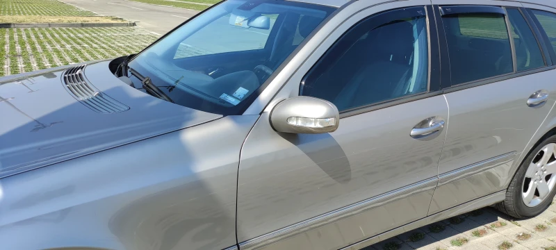 Mercedes-Benz E 240, снимка 2 - Автомобили и джипове - 52448434