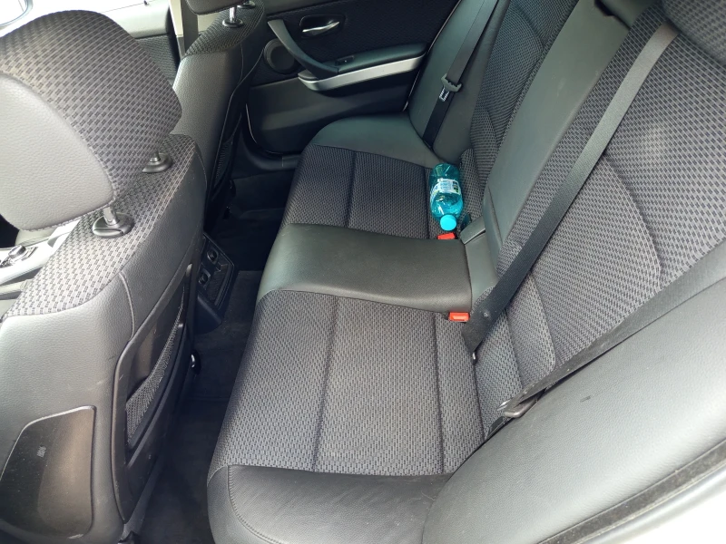 BMW 330 Е91 XDrive, снимка 9 - Автомобили и джипове - 52137492