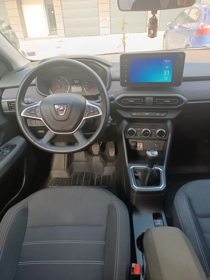 Dacia Logan, снимка 7 - Автомобили и джипове - 52187458