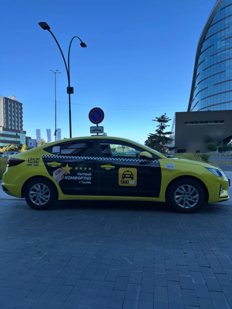 Hyundai Elantra, снимка 4 - Автомобили и джипове - 52214364