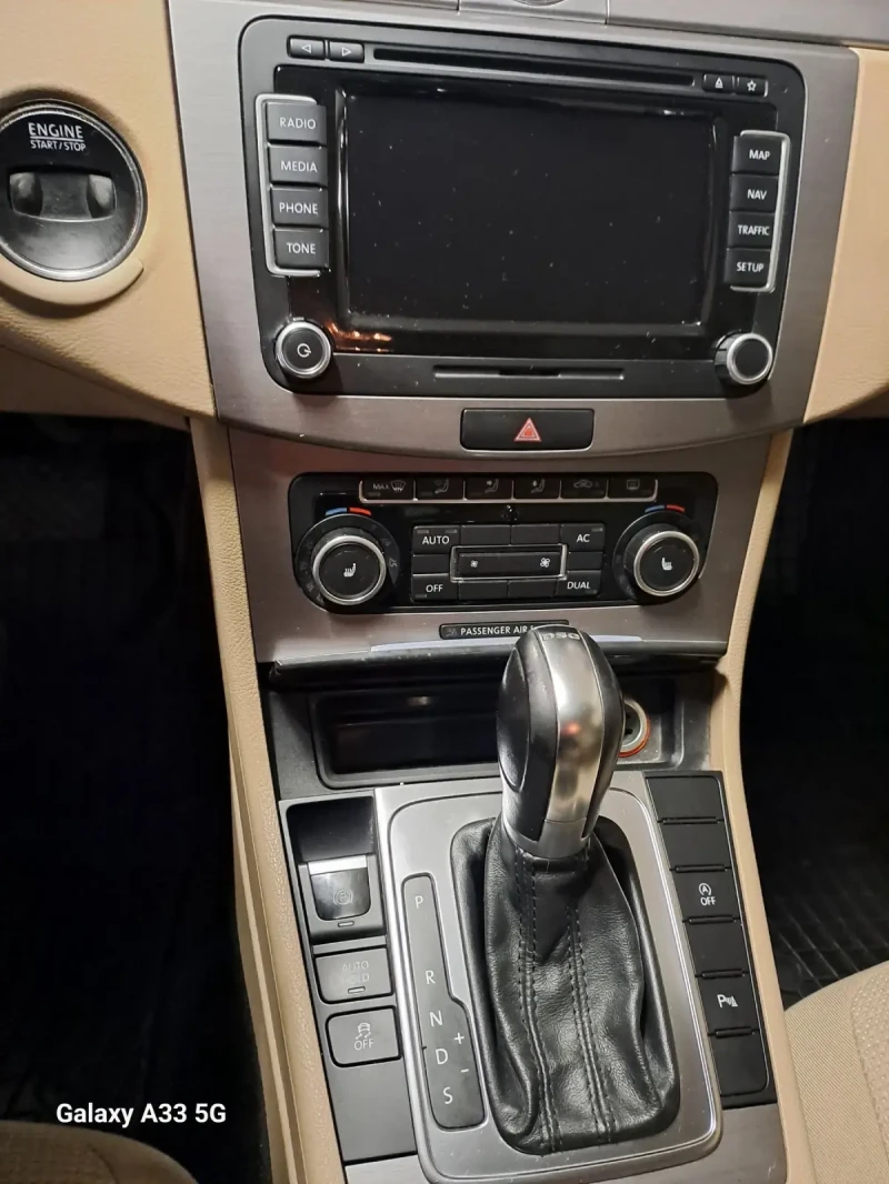 VW Passat B7 VARIANT, снимка 12 - Автомобили и джипове - 52239832