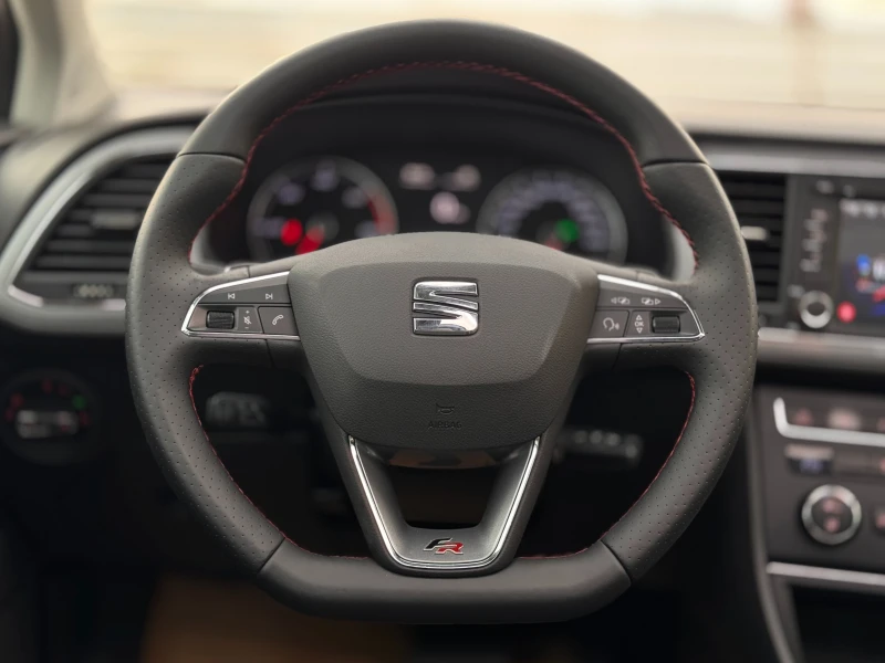 Seat Leon - FR-Matrix-Panorama-ACC-Lane ass-Navi-Ambient -, снимка 8 - Автомобили и джипове - 52473092