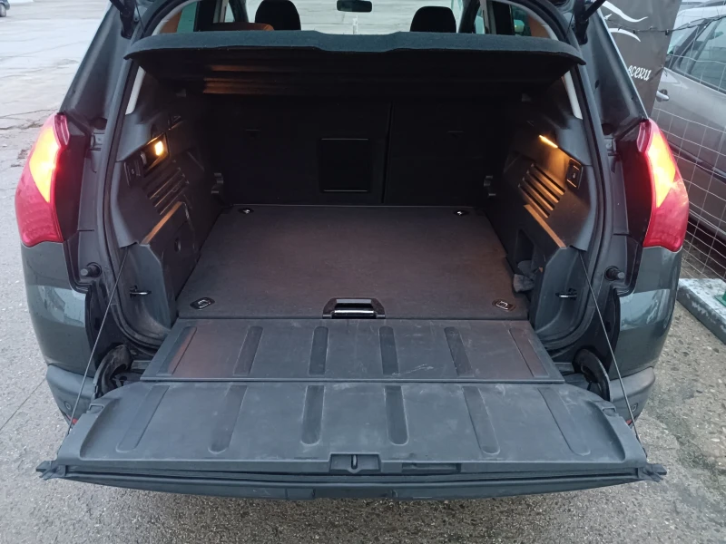 Peugeot 3008 1, 6 HDi, 115к.с., ПЕРФЕКТНО, ЛИЗИНГ , снимка 6 - Автомобили и джипове - 53001996