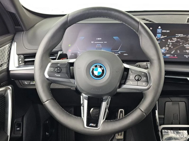 BMW iX1 xDrive30/M-Sport/HarmanKardon, снимка 13 - Автомобили и джипове - 55873888