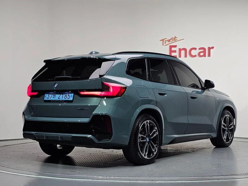 BMW iX1 xDrive30/M-Sport/HarmanKardon, снимка 2 - Автомобили и джипове - 55873888