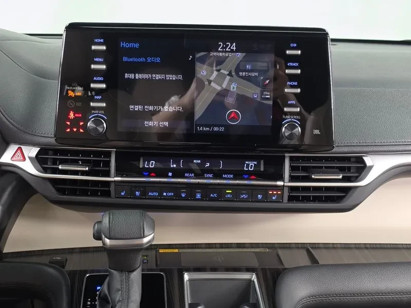 Toyota Sienna 4Th Generation 2.5 Hybrid 2Wd, снимка 14 - Автомобили и джипове - 56222707