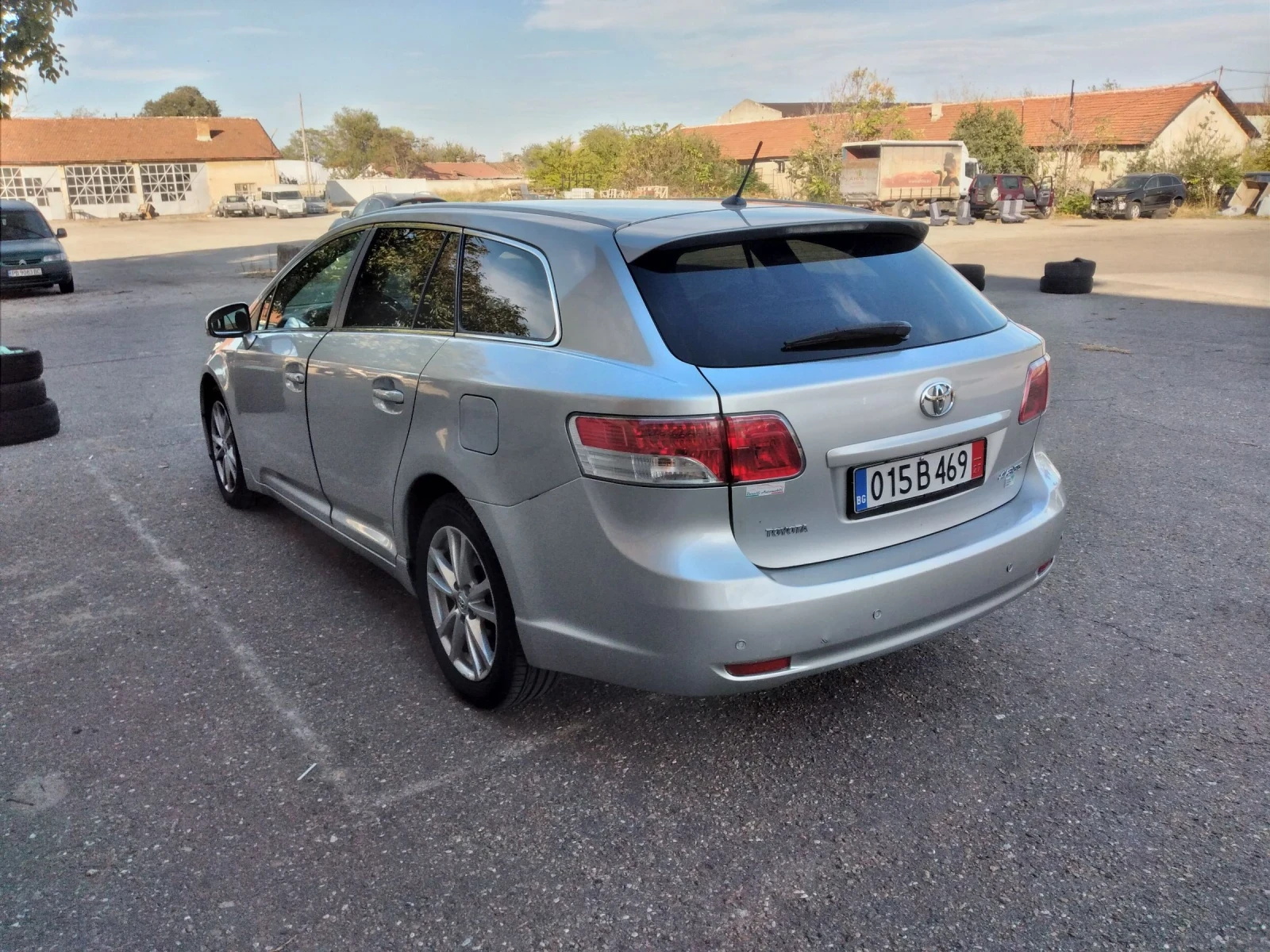 Toyota Avensis 2.0 D4D 126 k. C. - изображение 4