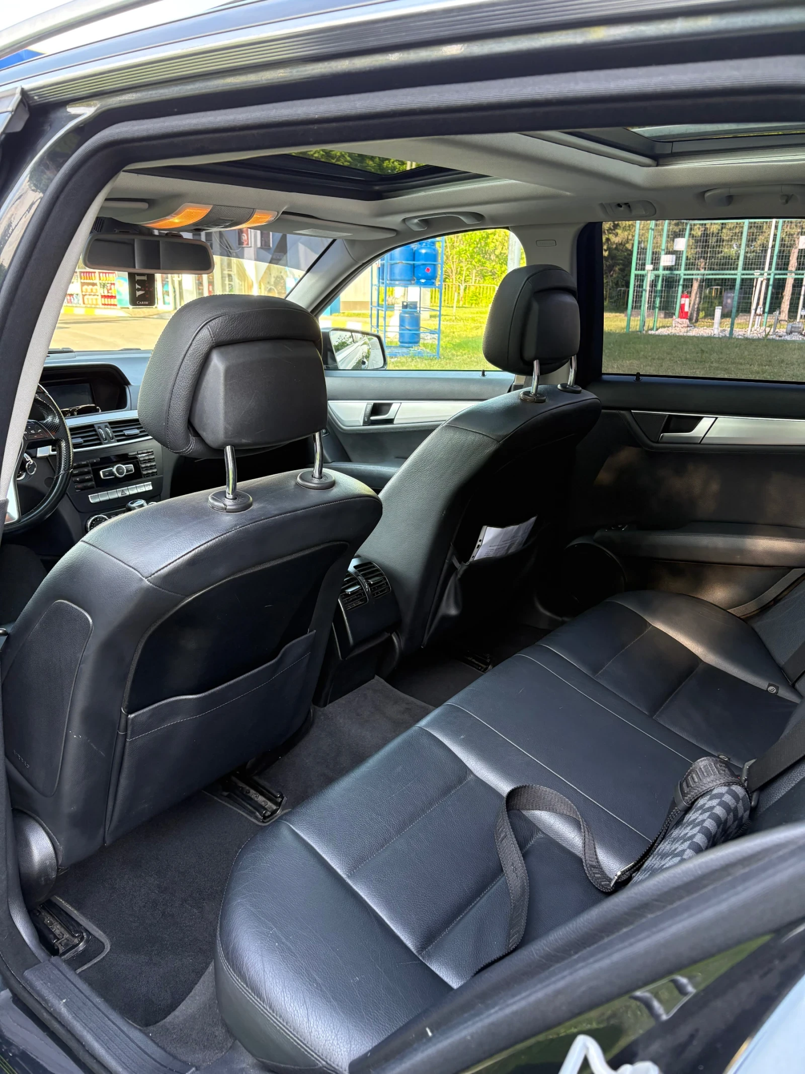 Mercedes-Benz C 180  - изображение 7