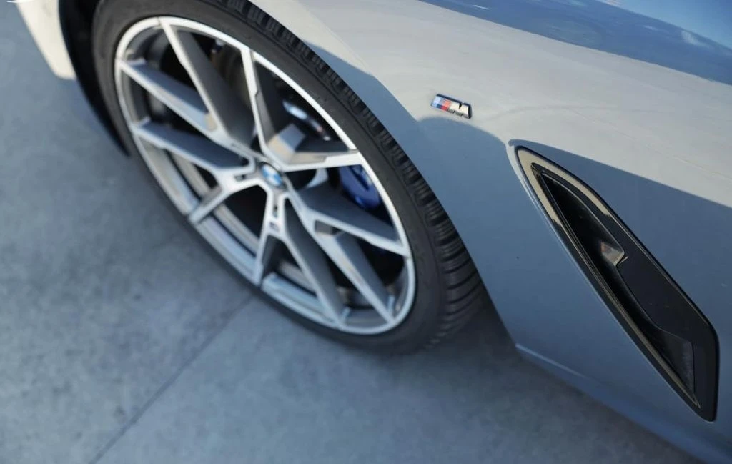 BMW 850 M xDrive - изображение 6