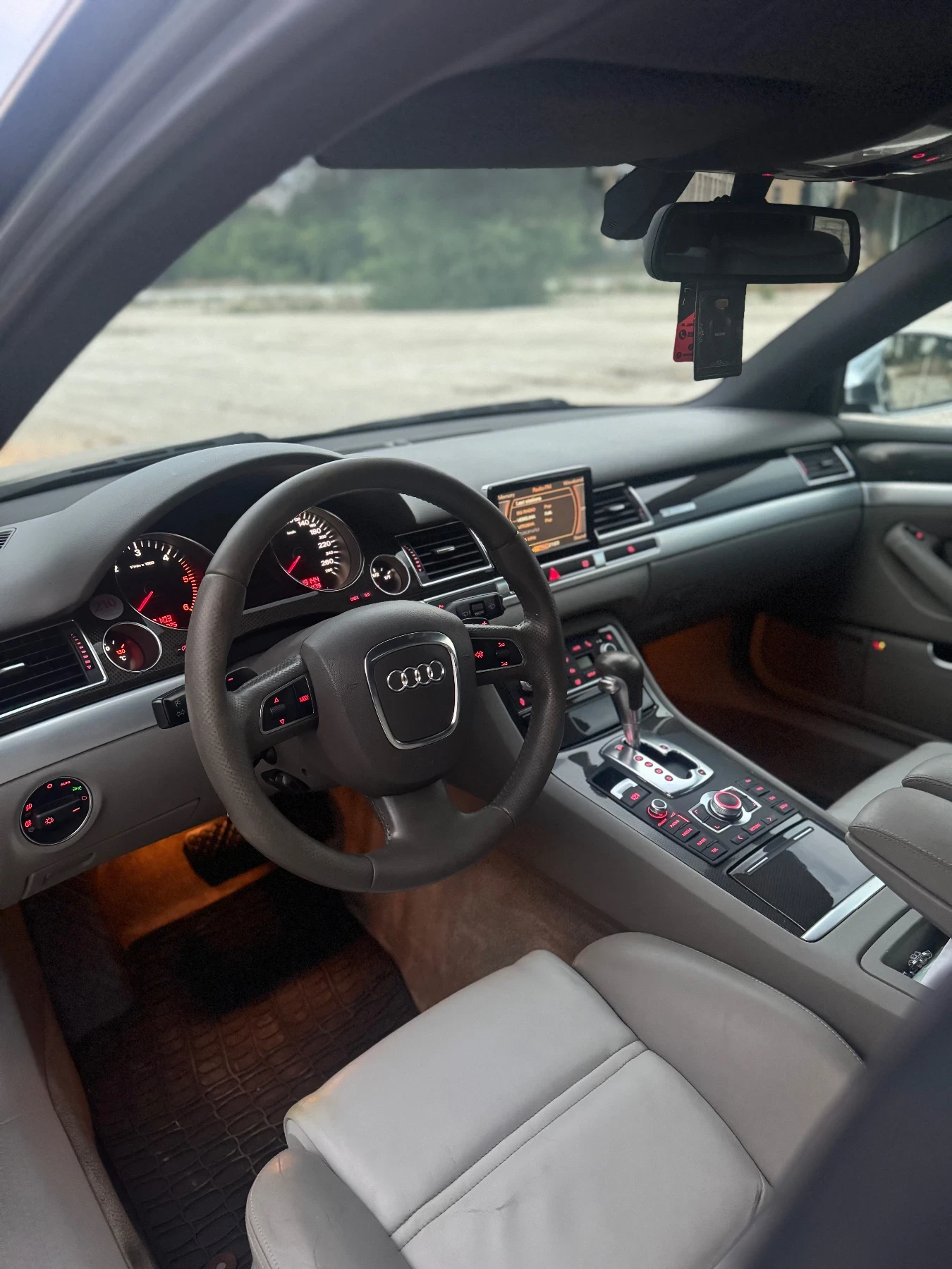 Audi A8  - изображение 10
