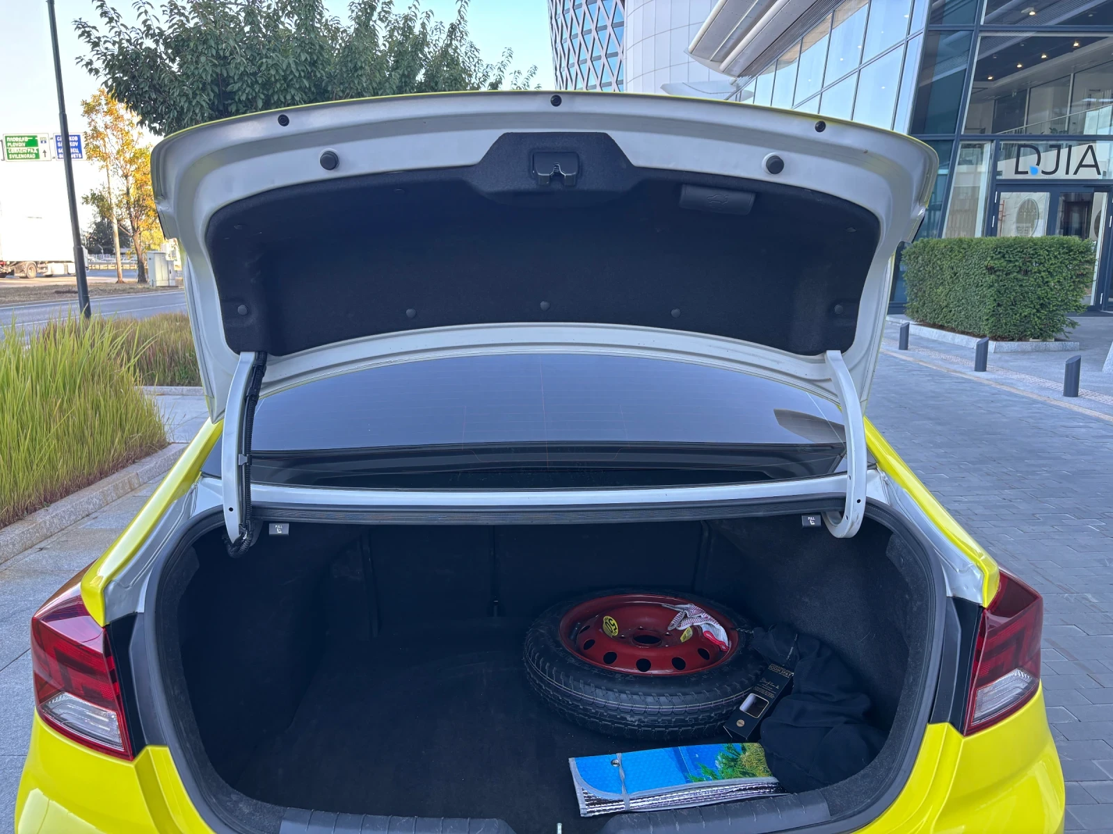 Hyundai Elantra | Mobile.bg — изображение 16