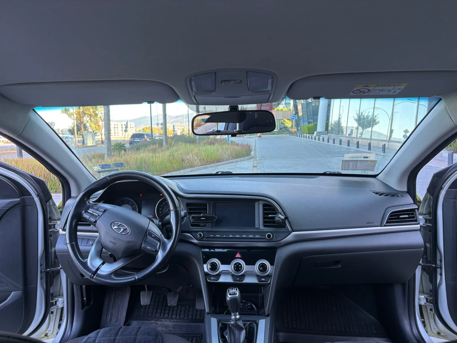 Hyundai Elantra | Mobile.bg — изображение 14