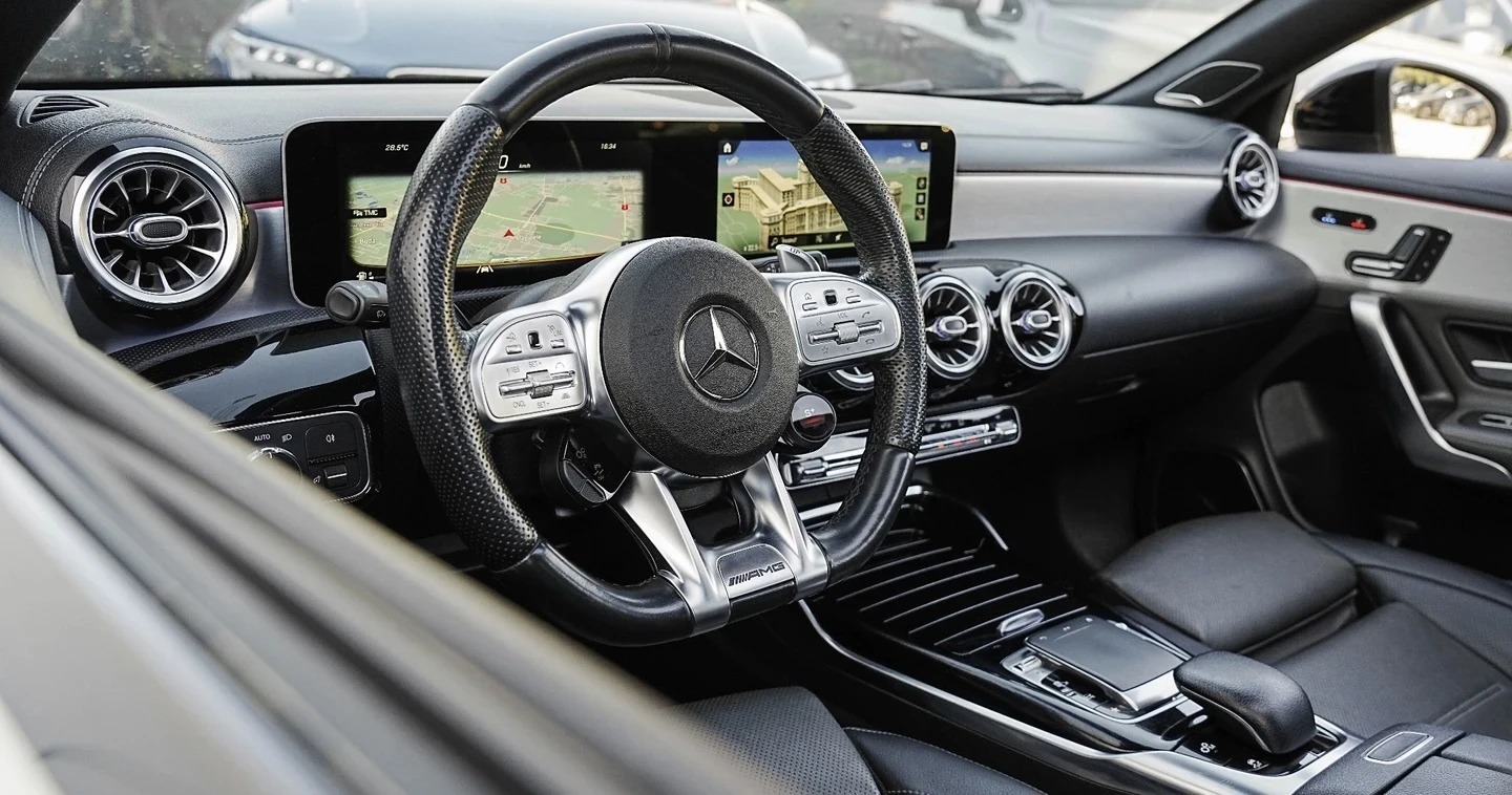Mercedes-Benz CLA AMG 35 4Matic AMG Speedshift 7G-DCT - изображение 6