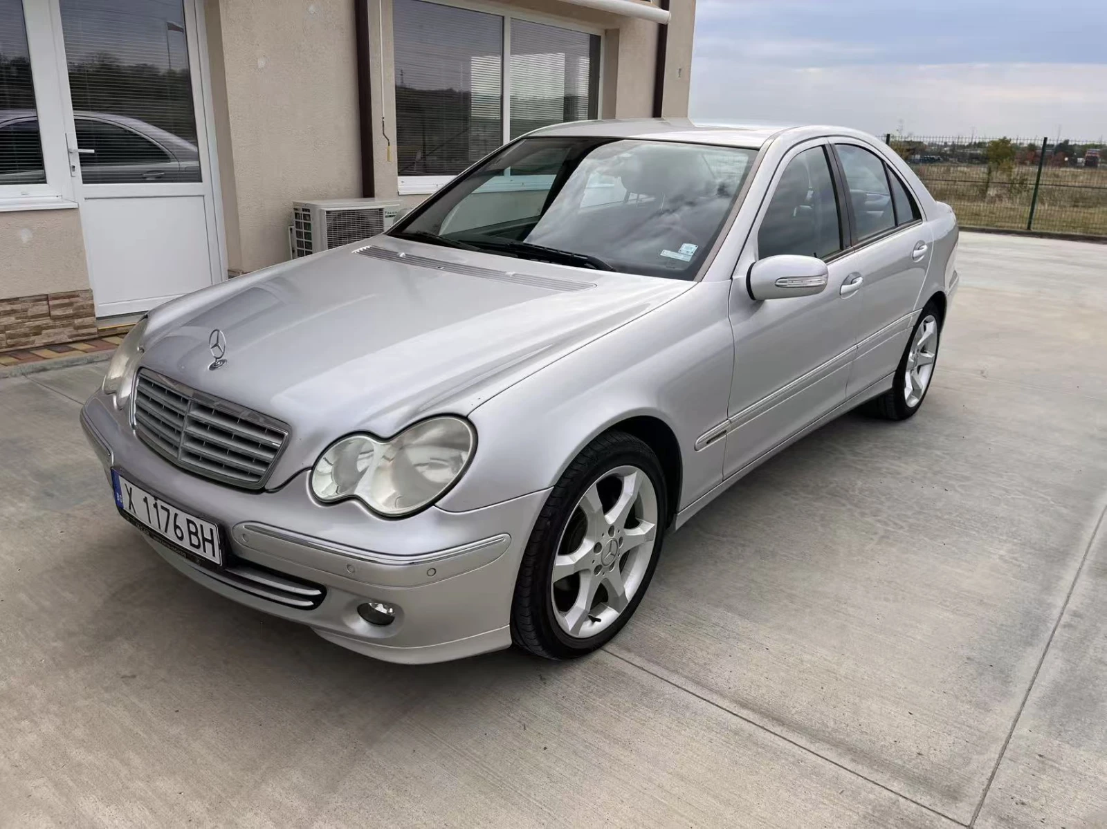 Mercedes-Benz C 200 Купувана от Балкан Стар | Mobile.bg — изображение 1