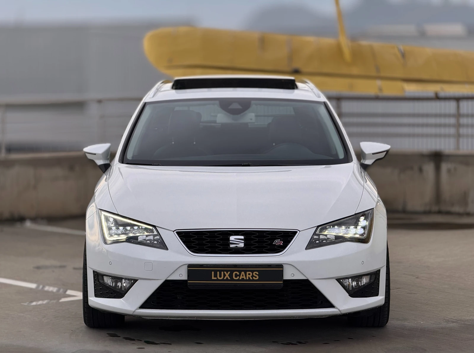 Seat Leon - FR-Matrix-Panorama-ACC-Lane ass-Navi-Ambient - | Mobile.bg   6