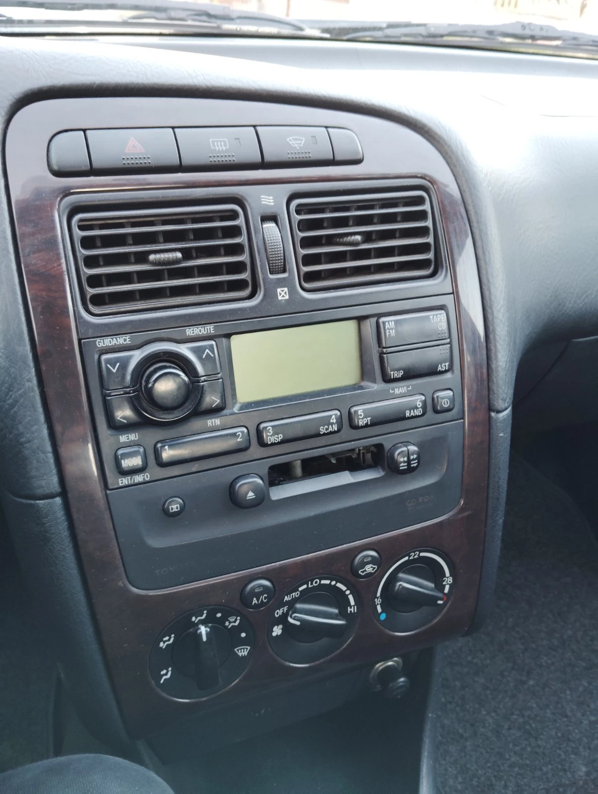 Toyota Avensis 2.0 D4D - изображение 7