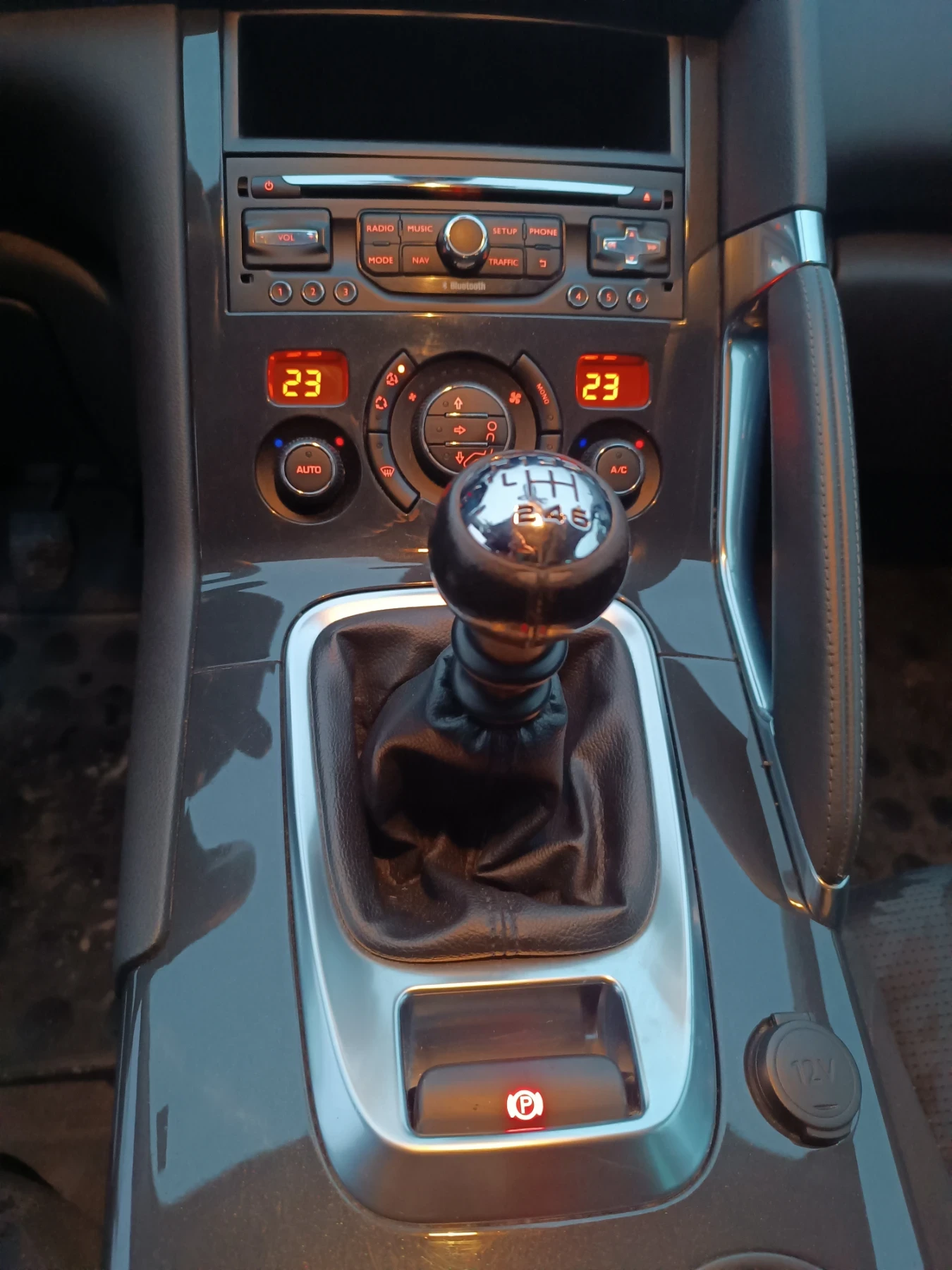 Peugeot 3008 1, 6 HDi, 115�.�., ���������, ������  | Mobile.bg � ����������� 11