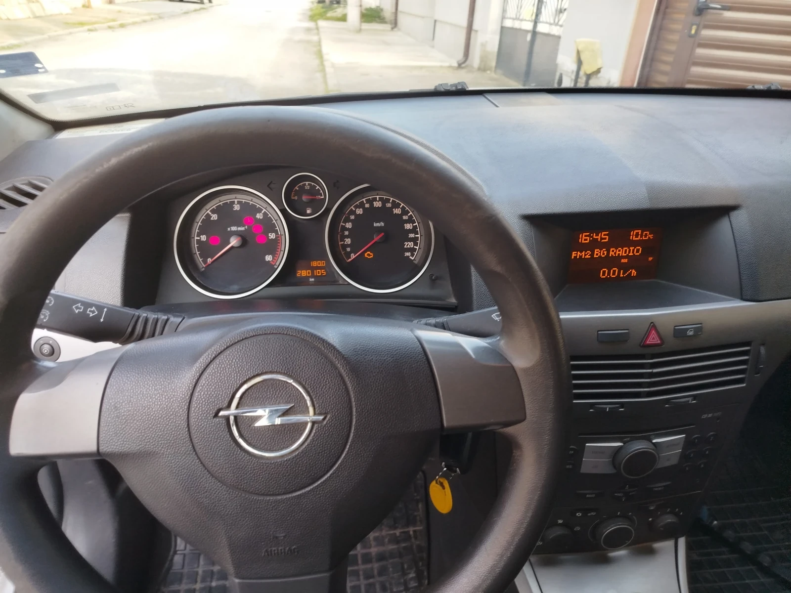 Opel Astra, снимка 9 - Автомобили и джипове - 53705573