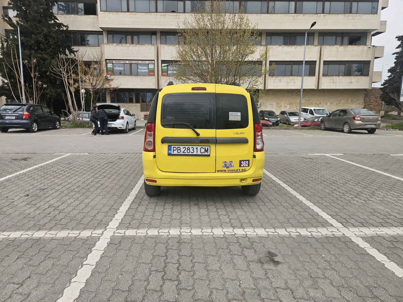 Dacia Logan, снимка 5 - Автомобили и джипове - 53982790