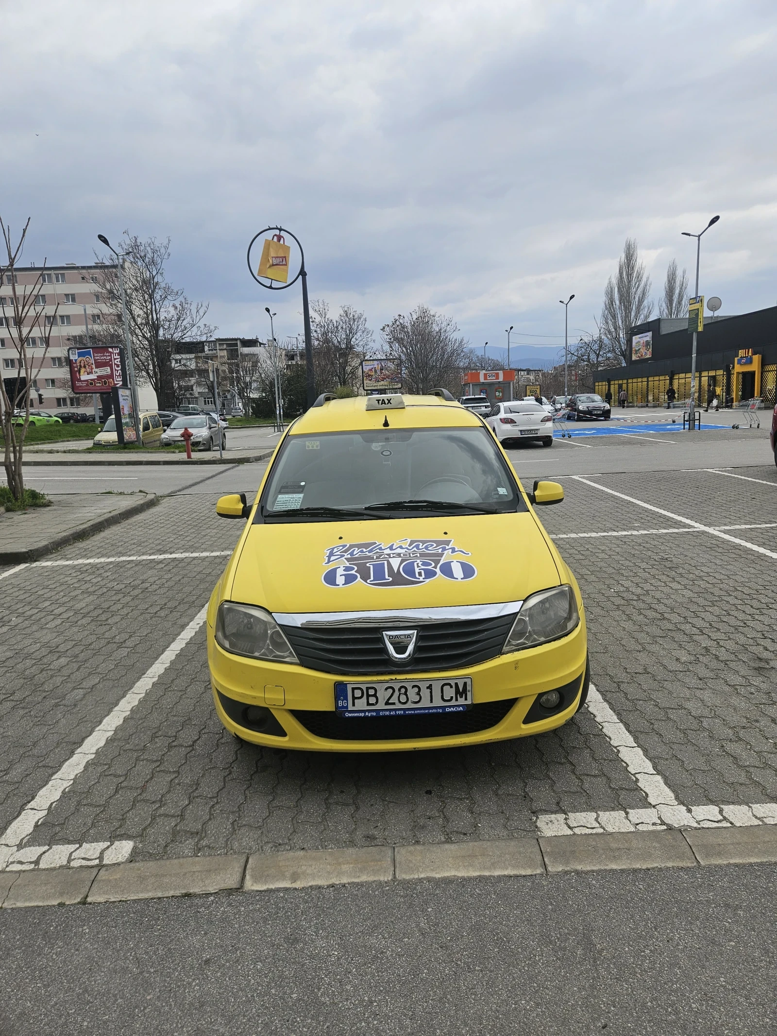 Dacia Logan, снимка 6 - Автомобили и джипове - 53982790
