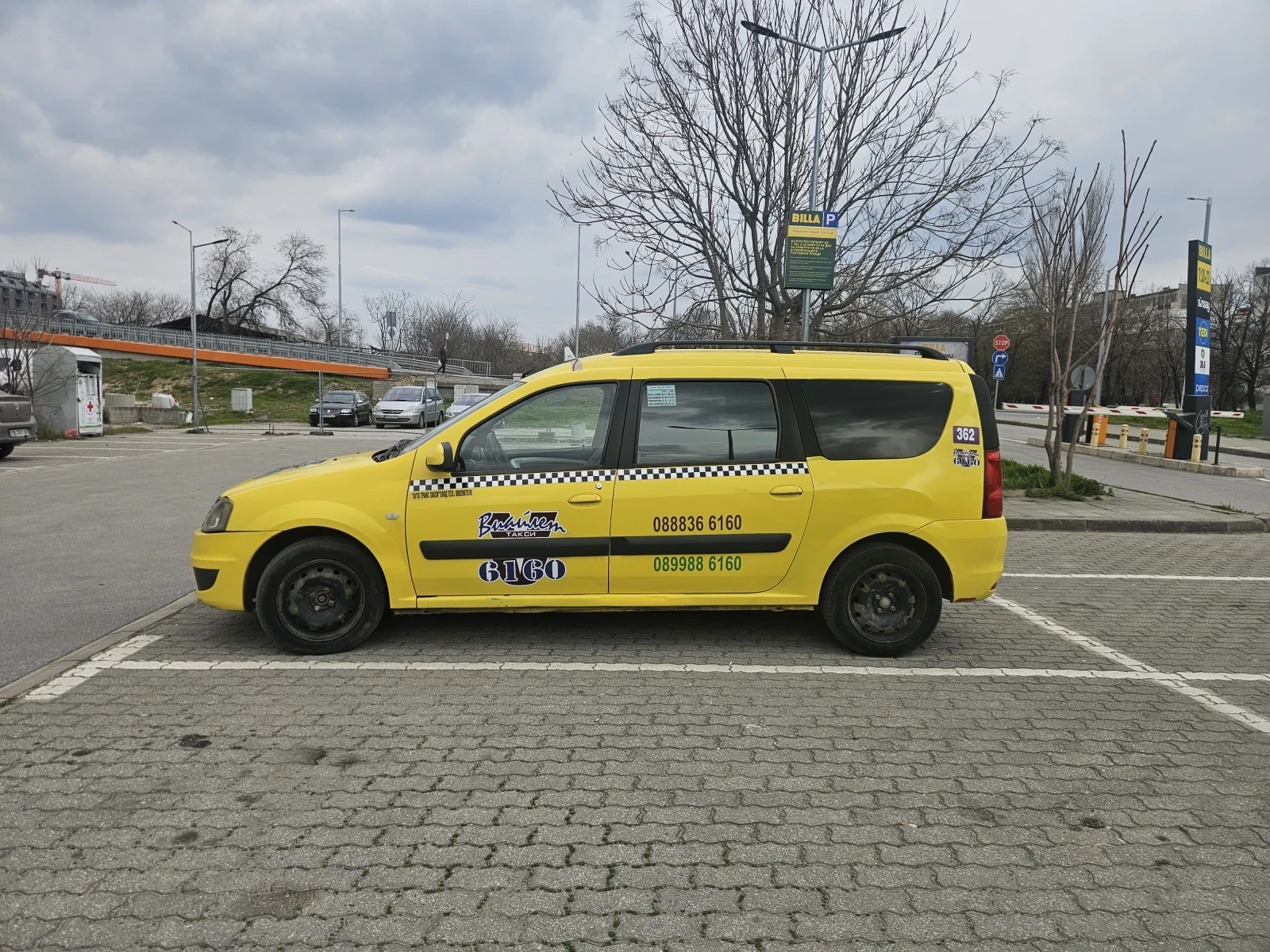 Dacia Logan, снимка 4 - Автомобили и джипове - 53982790