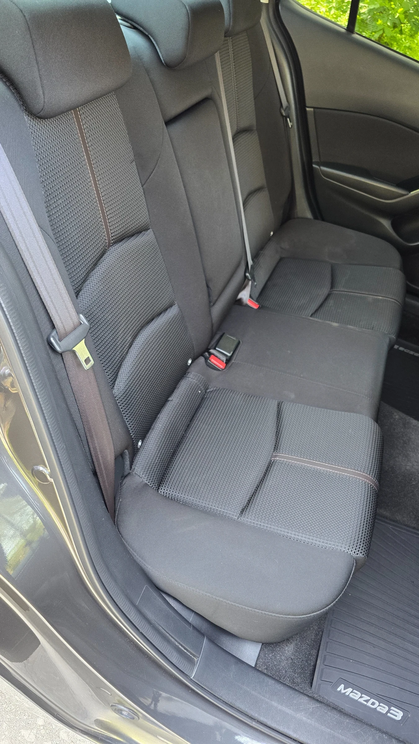 Mazda 3 Revolution , снимка 14 - Автомобили и джипове - 54184177