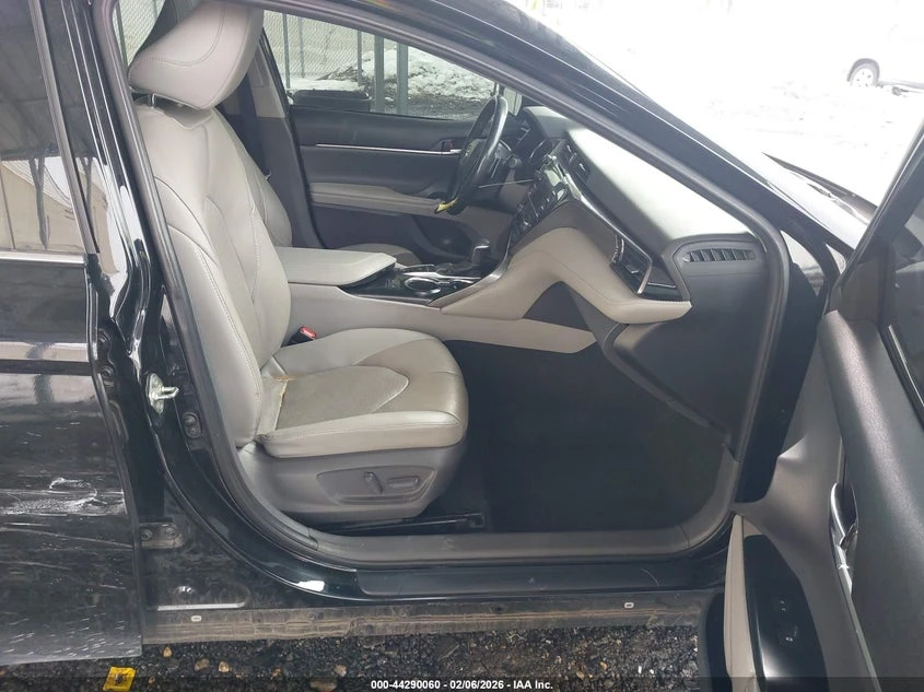 Toyota Camry 2.5L I-4 DI, DOHC, VVT, 206HP All Wheel Drive | Mobile.bg � ����������� 5