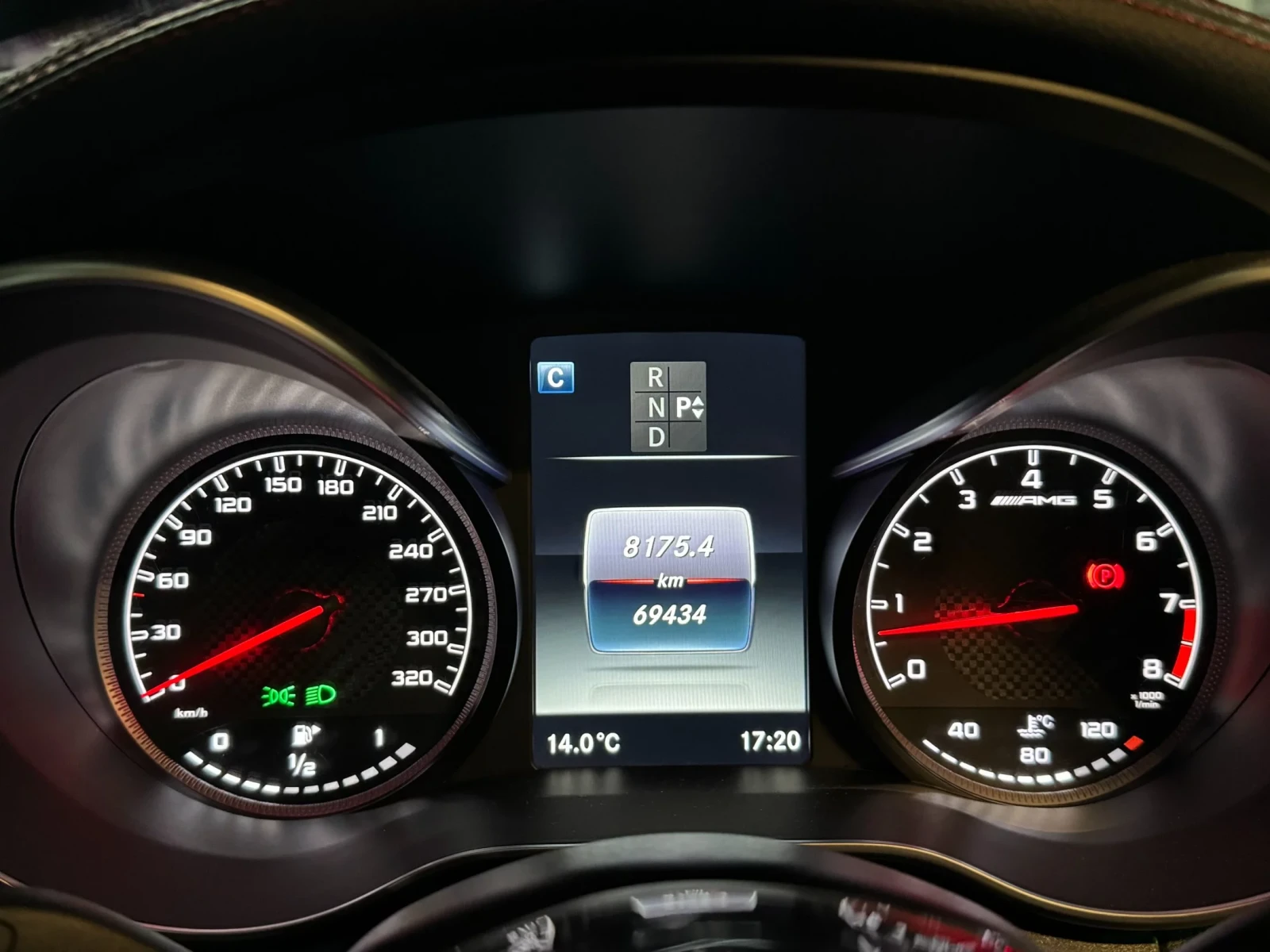 Mercedes-Benz C 63 AMG S* PERFORMANCE* EDITION1* ������ ���� | Mobile.bg � ����������� 11