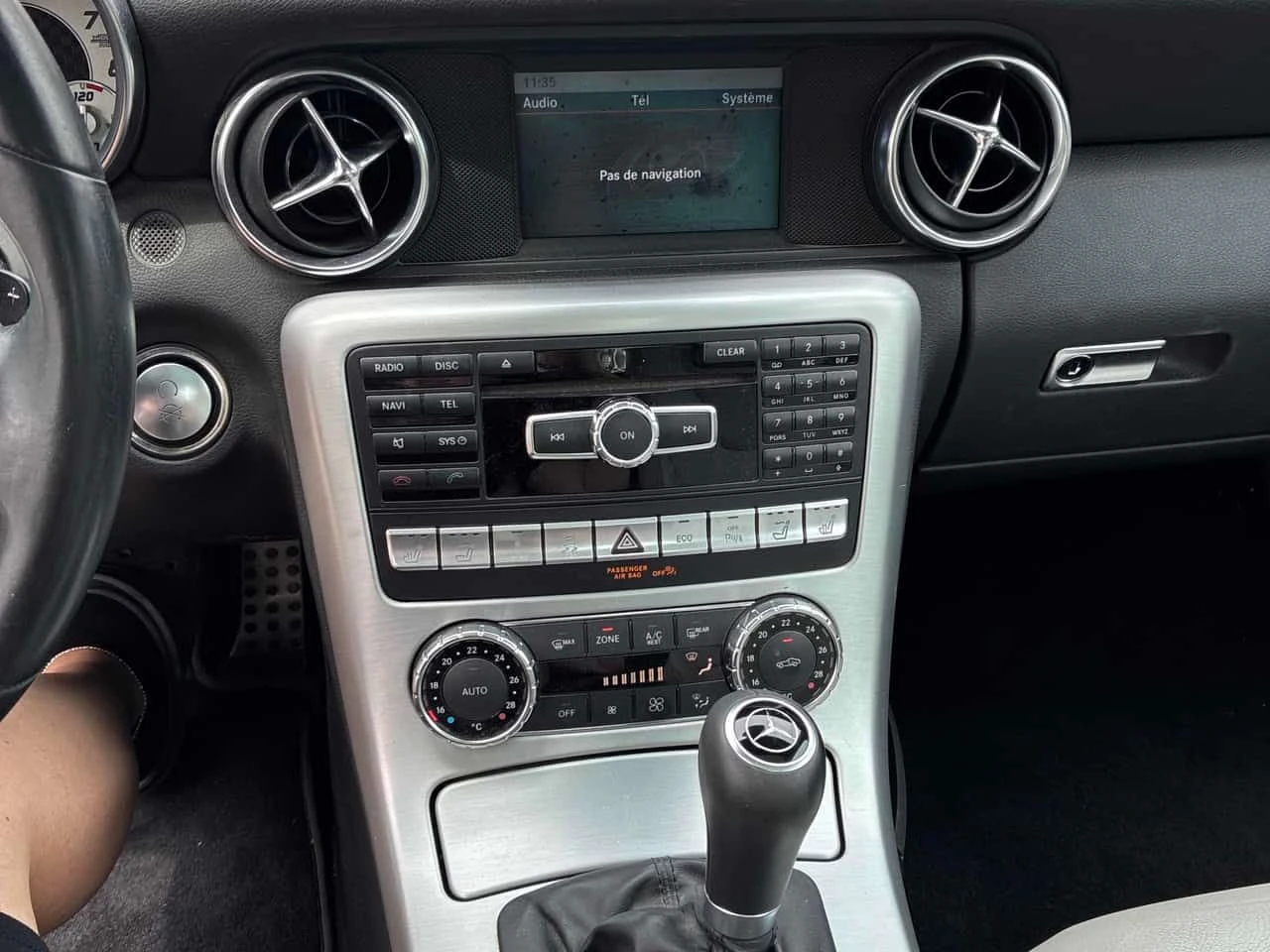 Mercedes-Benz SLK 350 * ГЛАВО ПРЕДСТАВИТЕЛСТВО НА AUDI* , снимка 9 - Автомобили и джипове - 54812914