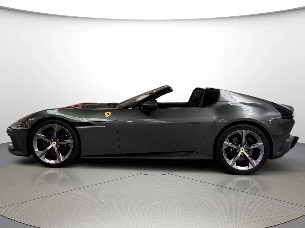 Ferrari 12 Cilindri spider CARBON / LIFT / 360 / MATRIX / GRIGIO SILVERSTONE, снимка 4 - Автомобили и джипове - 55069755