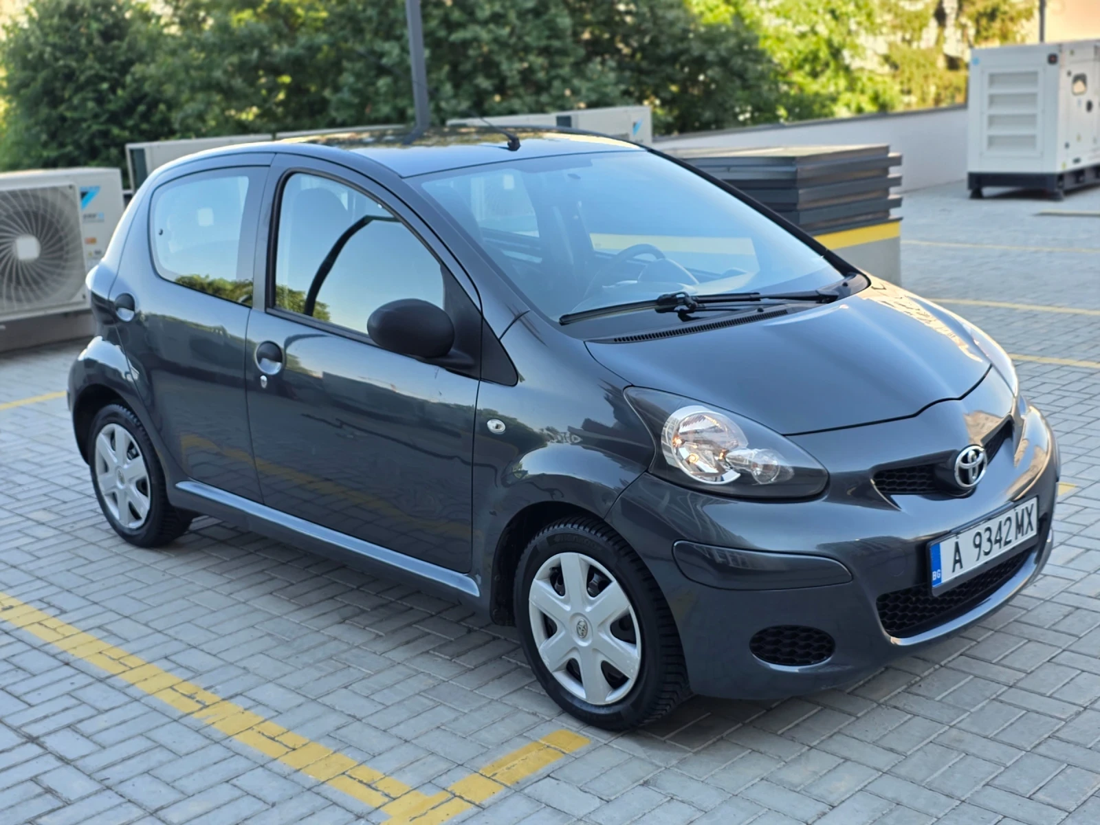 Toyota Aygo 1.1 65 ����  | Mobile.bg � ����������� 4