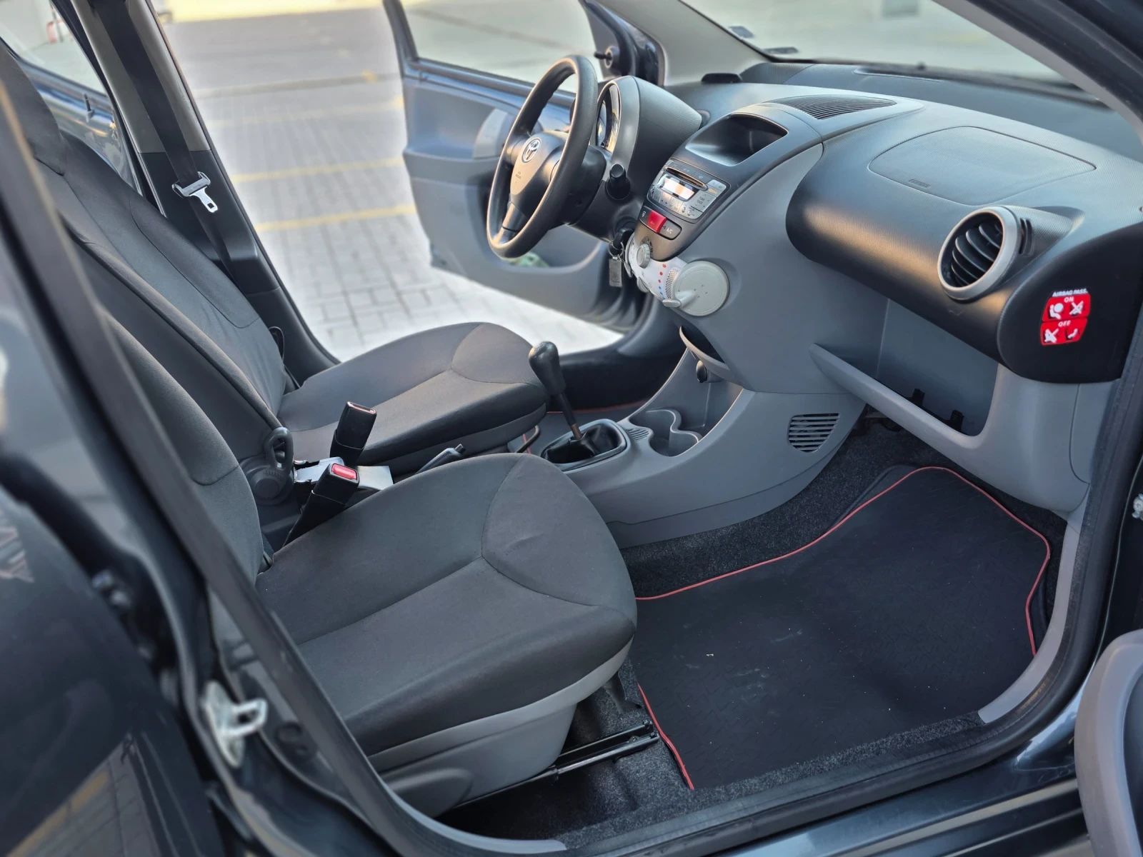 Toyota Aygo 1.1 65 ����  | Mobile.bg � ����������� 10