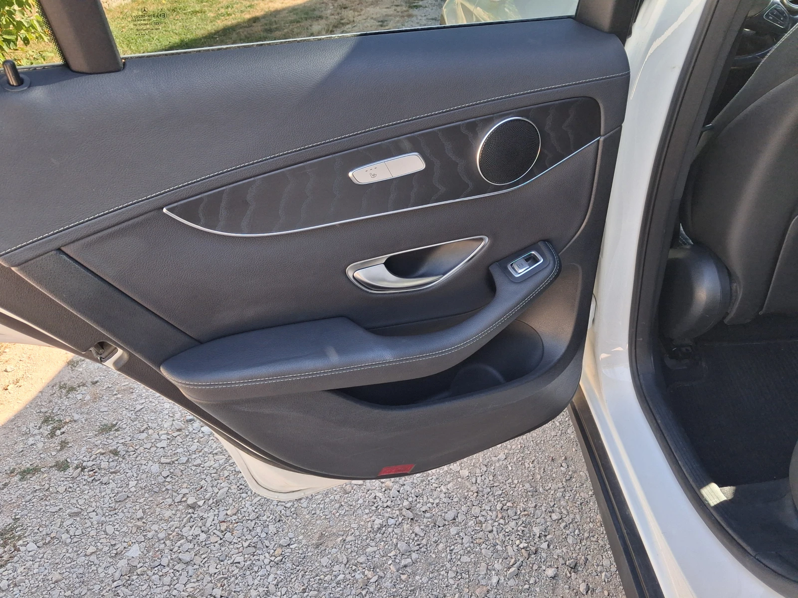 Mercedes-Benz CLC 350 E Plugin Hybrid, снимка 12 - Автомобили и джипове - 56096415