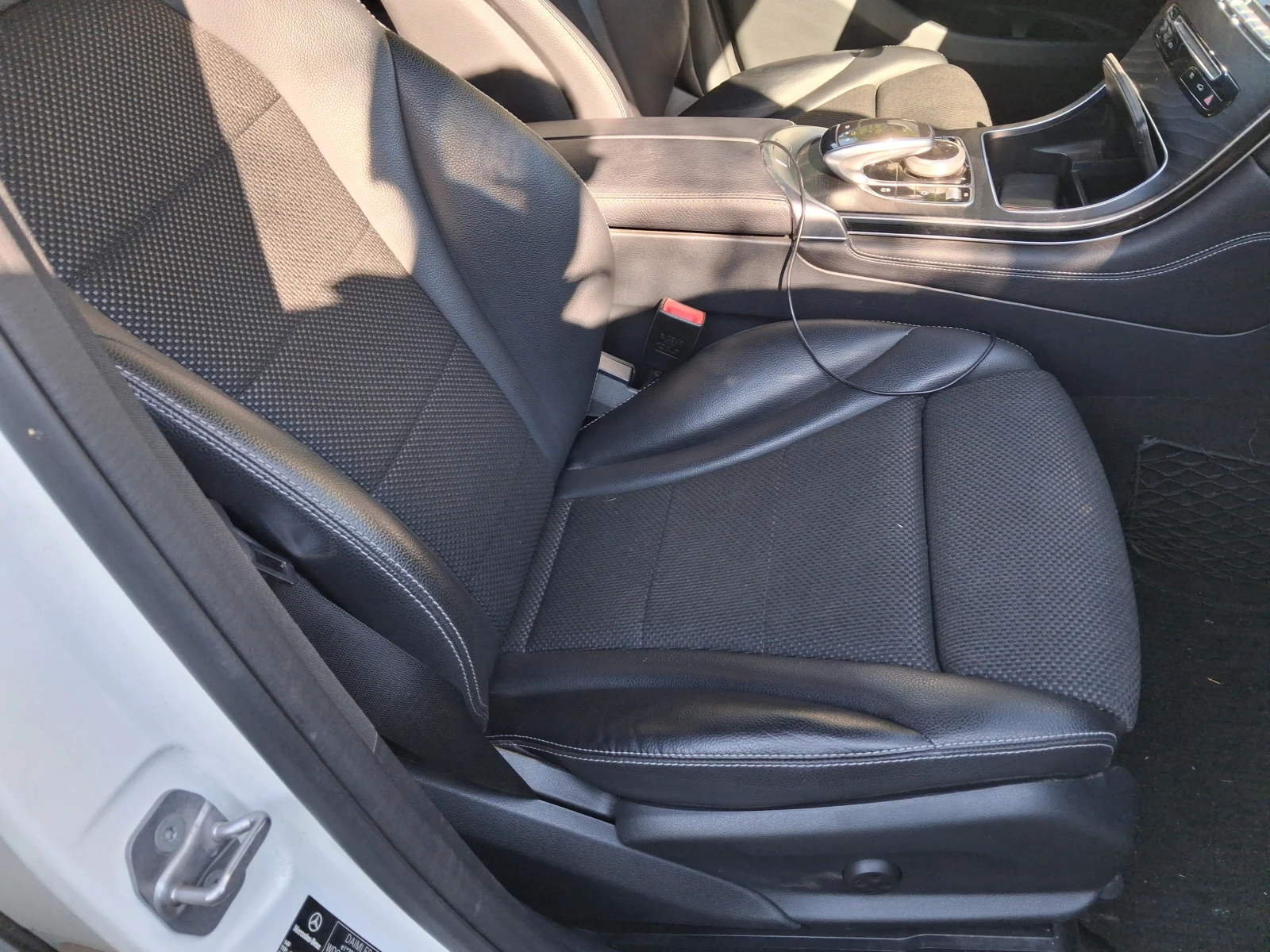 Mercedes-Benz CLC 350 E Plugin Hybrid, снимка 15 - Автомобили и джипове - 56096415